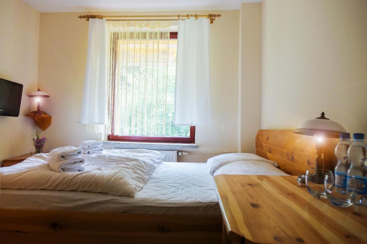 Aparthotel Zadrna Rezydencja Chełmsko Śląskie Exterior foto